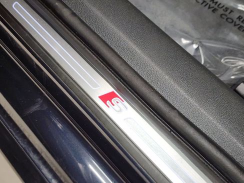 Used 2018 Audi A4 2.0T Premium Plus w/ Premium Plus Package image 25