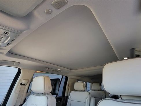 Used 2021 GMC Yukon XL Denali w/ Denali Premium Package image 44