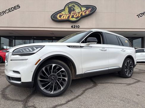 Used 2023 Lincoln Aviator Reserve w/ Equipment Group 201A image 18