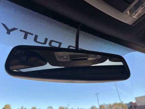 Used 2016 Ford F250 Lariat w/ Lariat Ultimate Package image 31