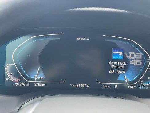 Used 2022 BMW 330e xDrive w/ Premium Package image 15