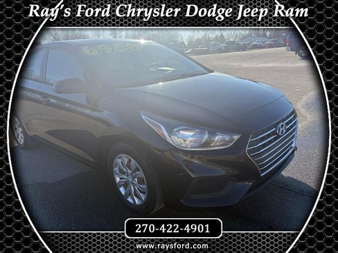 Used 2019 Hyundai Accent SE image 1