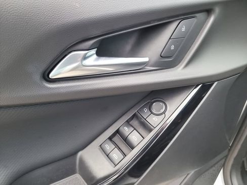 Used 2025 Chevrolet Equinox LT AWD/4WD image 16