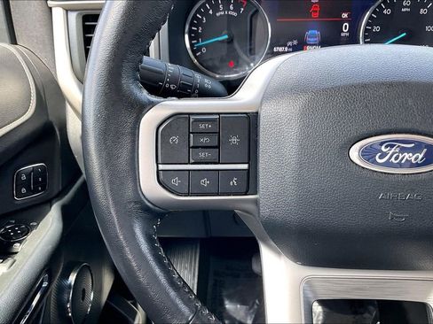 Used 2024 Ford Expedition XLT RWD image 10