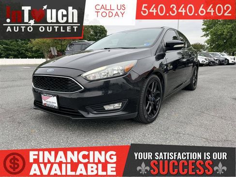 Used 2015 Ford Focus SE w/ Equipment Group 201A FWD image 1