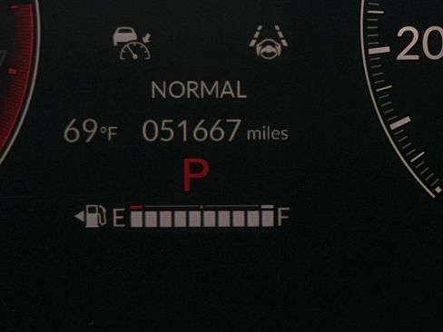 Used 2025 Honda CR-V EX image 8