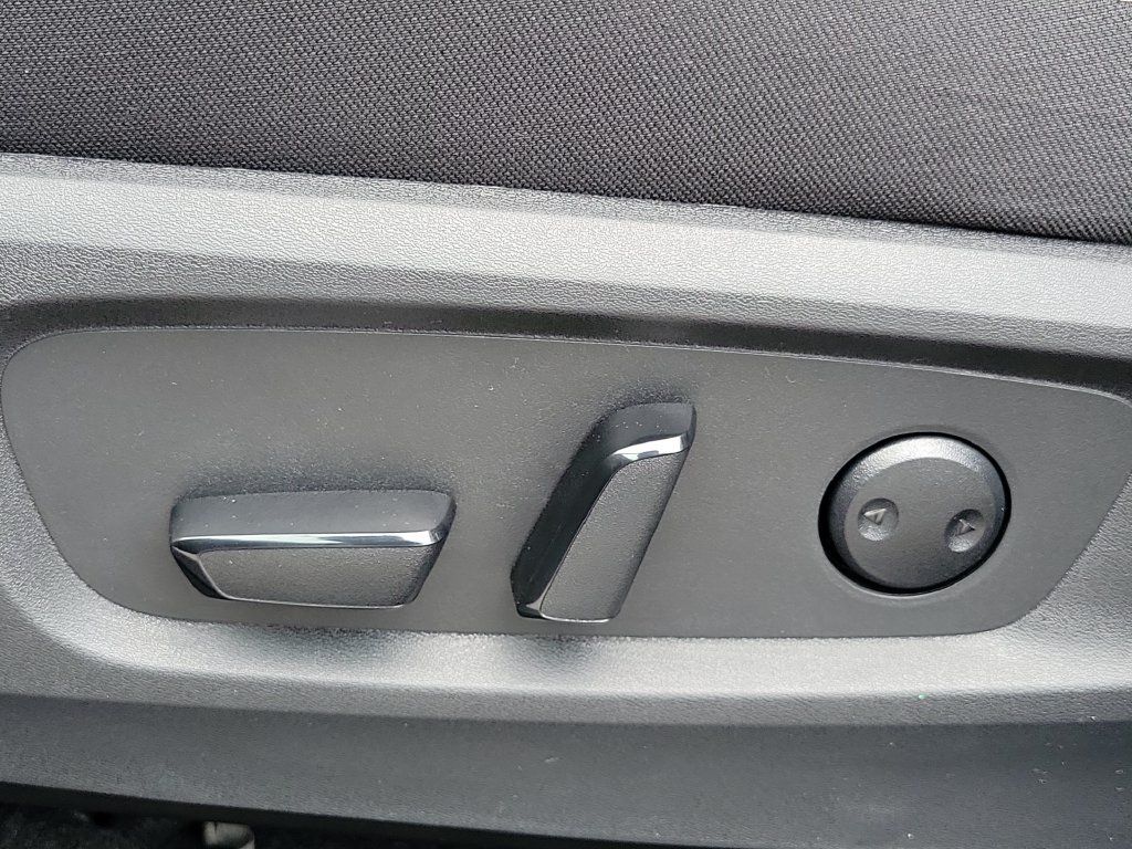 New 2026 Nissan Pathfinder SV FWD image 28