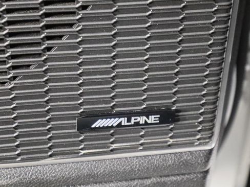 Used 2023 Jeep Grand Cherokee Limited w/ Black Appearance Package image 23