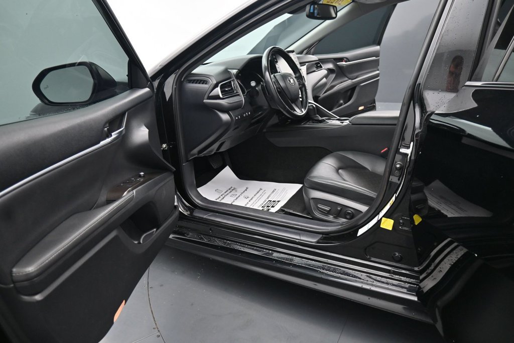 Used 2022 Toyota Camry XSE w/ Cold Weather Package AWD/4WD image 17