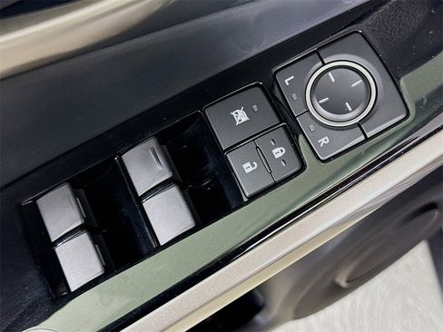 Used 2018 Lexus IS 300 image 17