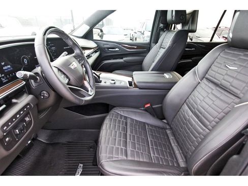 Certified 2024 Cadillac Escalade Sport Platinum w/ LPO, Floor Liner Package image 6