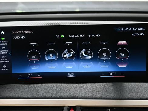 Used 2022 BMW iX xDrive50 w/ Premium Package AWD/4WD image 25