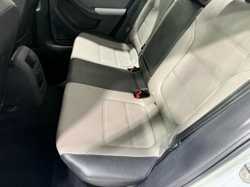 Used 2013 Volkswagen Jetta SE image 25