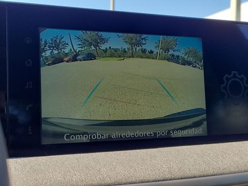 Certified 2025 Nissan Kicks SV w/ SV Premium Package FWD image 27