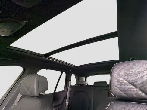 New 2026 BMW X5 xDrive40i w/ M Sport Package AWD/4WD image 22