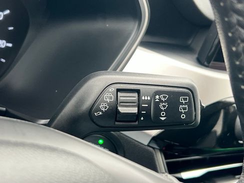 Used 2020 Ford Escape SEL image 33