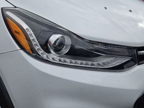 Used 2020 Chevrolet Trax LT image 11