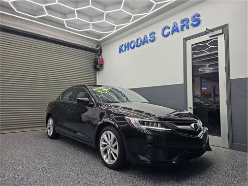 Used 2018 Acura ILX FWD image 7