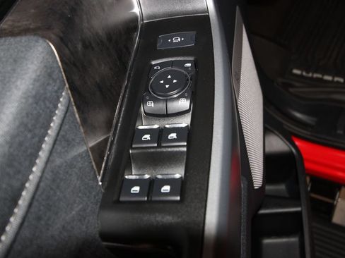 Used 2024 Ford F250 Lariat w/ Lariat Ultimate Package AWD/4WD image 6