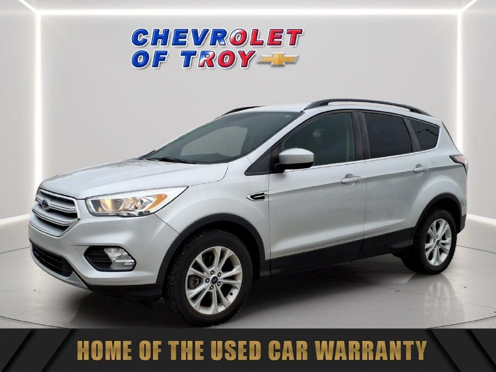 Used 2017 Ford Escape SE w/ Equipment Group 201A FWD image 4