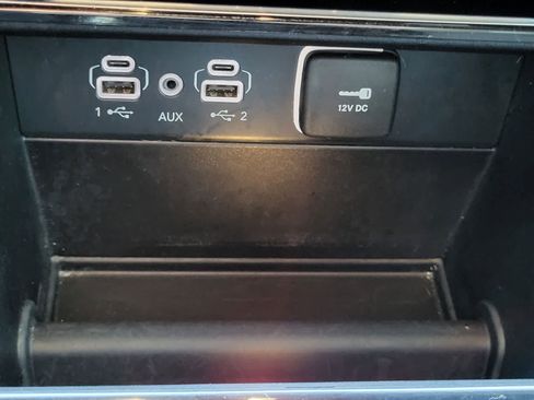Used 2024 Jeep Grand Cherokee Laredo X AWD/4WD image 25