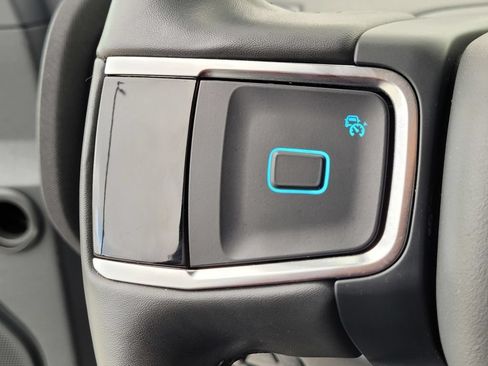 Used 2025 Ford Expedition Active AWD/4WD image 25
