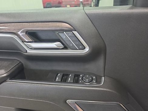 Used 2024 Chevrolet Silverado 2500 LTZ AWD/4WD image 20