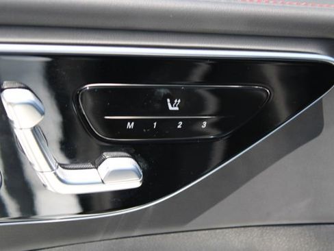 Used 2025 Mercedes-Benz C 43 AMG 4MATIC Sedan image 17