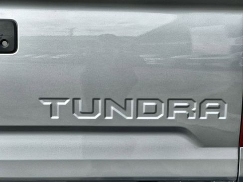 Used 2018 Toyota Tundra Platinum image 31