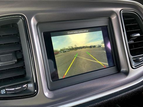 Used 2019 Dodge Challenger SXT image 16