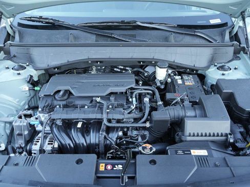 New 2026 Hyundai Kona SE image 18