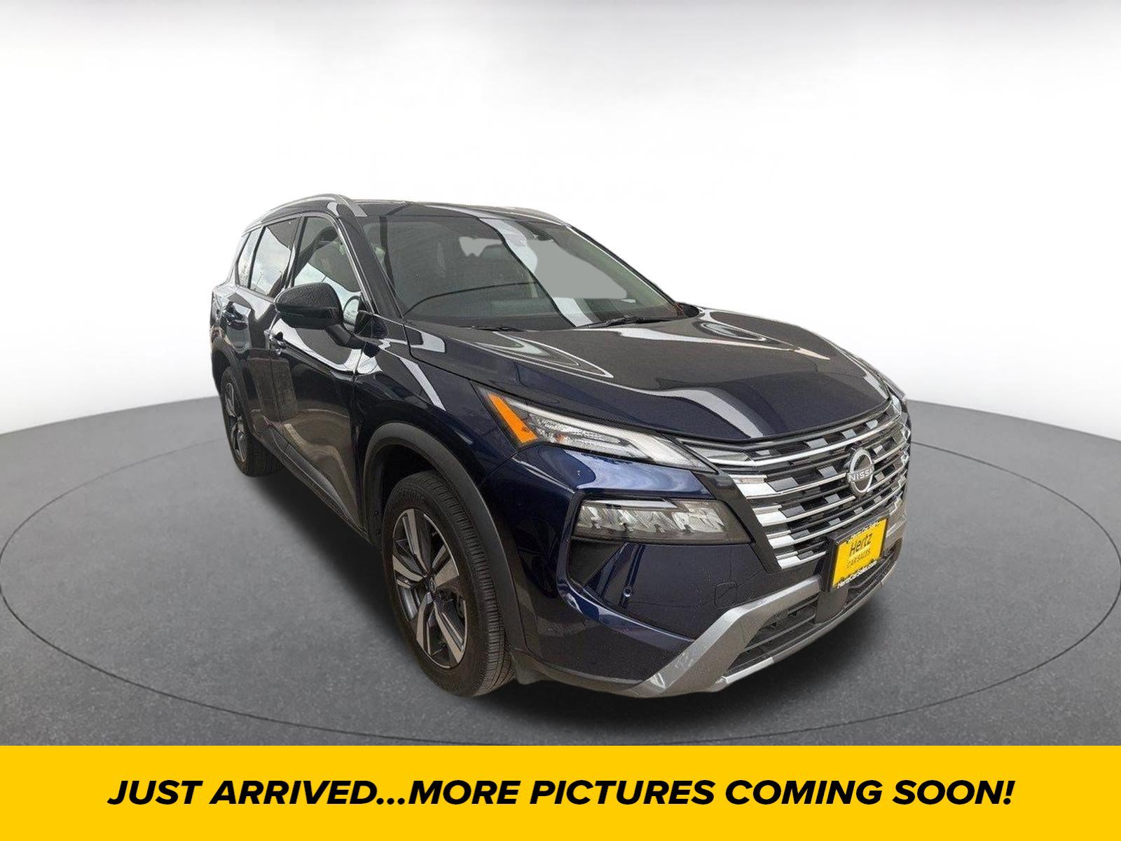 Used 2026 Nissan Rogue SL FWD image 1