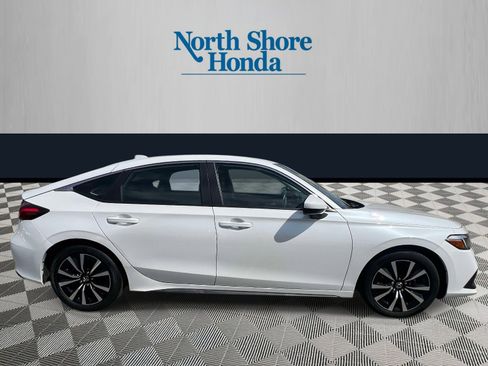 Used 2022 Honda Civic EX-L image 3