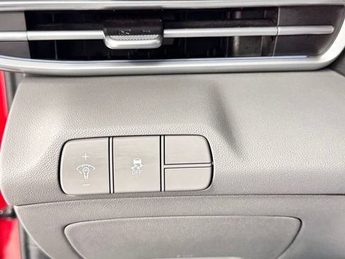 Used 2024 Hyundai Elantra SEL FWD image 29