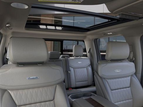 New 2026 Ford F450 Platinum w/ Platinum Plus Package image 24