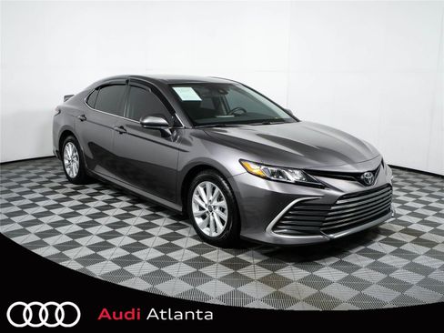 Used 2022 Toyota Camry LE FWD image 1