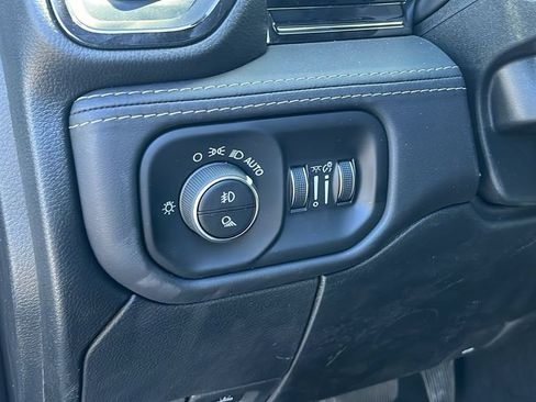 New 2026 RAM 2500 Limited AWD/4WD image 12