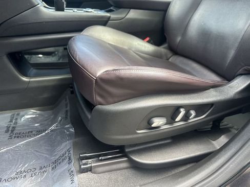 Used 2020 Cadillac XT6 Premium Luxury AWD/4WD image 32