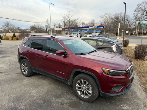 Used 2021 Jeep Cherokee Latitude Lux w/ Comfort/Convenience Group image 1