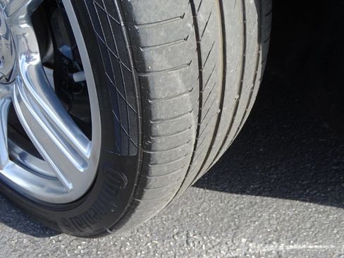 Used 2015 Rolls-Royce Wraith image 33