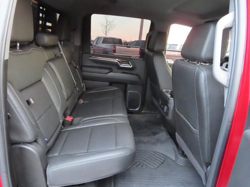 Used 2024 Chevrolet Silverado 2500 LT AWD/4WD image 50