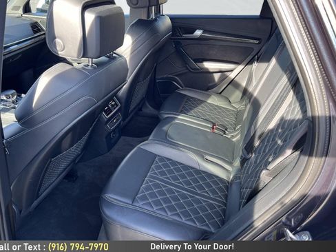 Used 2018 Audi SQ5 Prestige w/ Prestige Package AWD/4WD image 16