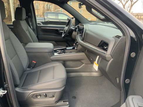 New 2026 Chevrolet Tahoe LS image 14