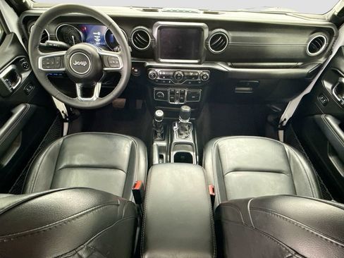 Used 2023 Jeep Wrangler Unlimited Sahara image 13