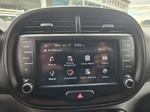 Used 2024 Kia Soul LX FWD image 16