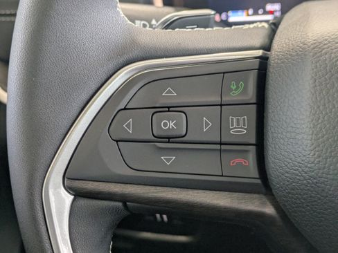 New 2026 Jeep Grand Cherokee Altitude image 27