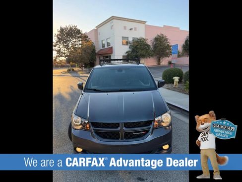 Used 2018 Dodge Grand Caravan GT FWD image 16