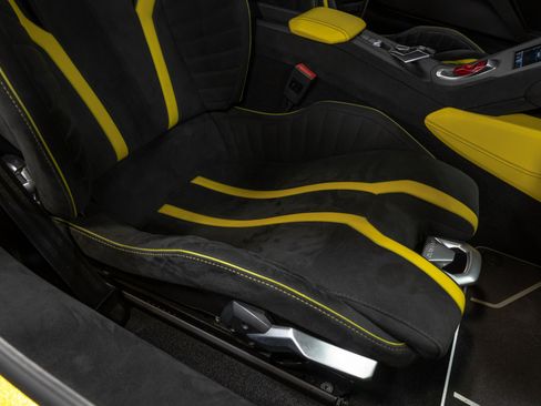 Used 2022 Lamborghini Huracan STO RWD image 70