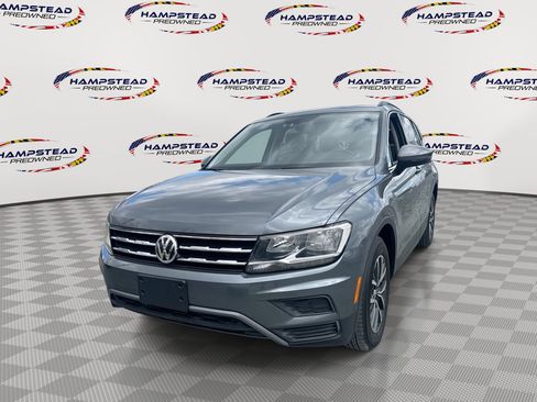 Used 2019 Volkswagen Tiguan SE w/ Panoramic Sunroof Package image 1