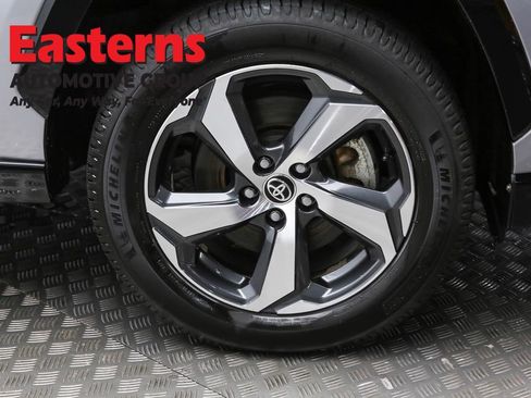 Used 2022 Toyota RAV4 SE image 32